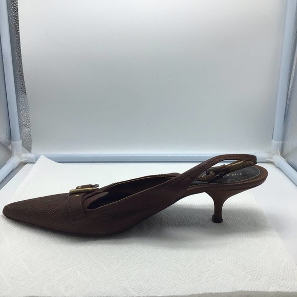 PRADA brown leather low heel strap pumps women’s size 39.5 - Picture 10 of 16